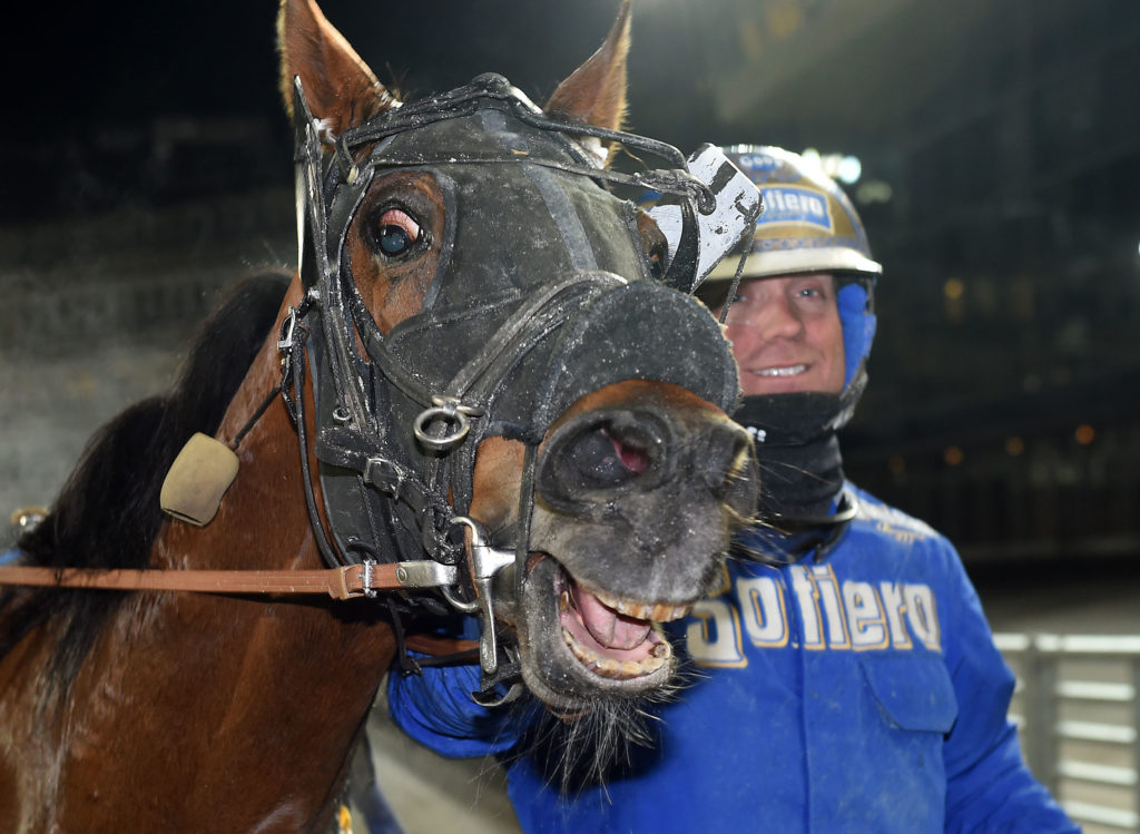 foto : lj : kanal 75 media. pepe di jesolo och bjrn goop. bild fr fri publicering t.o.m. 2016-05-04. foto: lars jakobsson