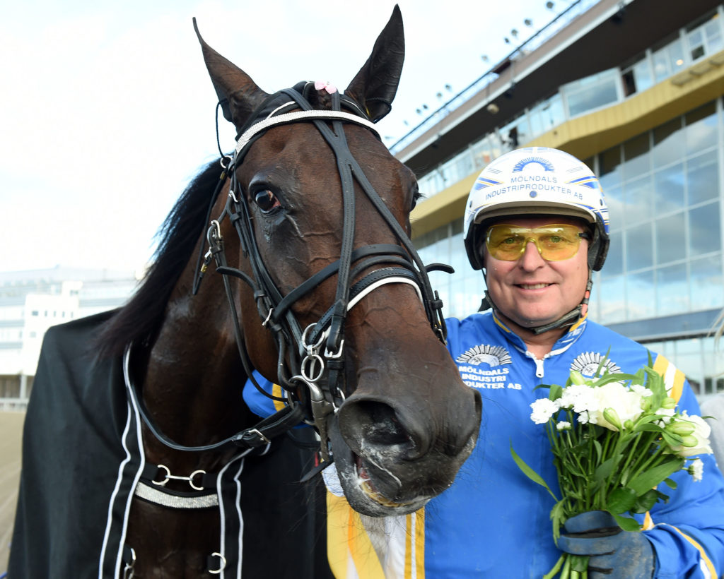 foto : lj : kanal 75 media. roses glory och veijo heiskanen. bild fr fri publ. t.o.m. 2016-08-17. foto: lars jakobsson