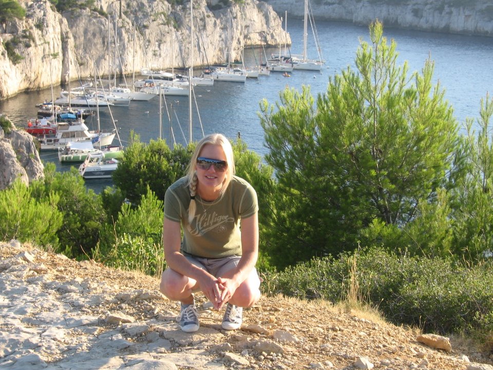 320188_2257030620440_3523494_n