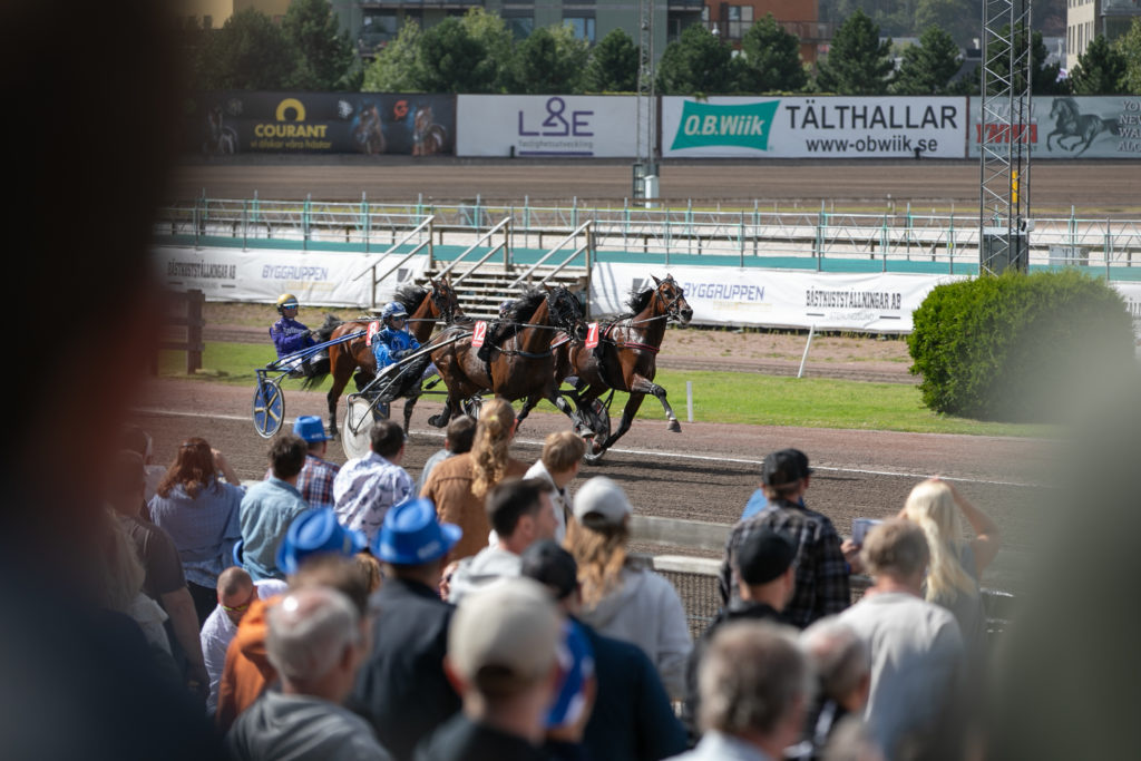 Åby Travsällskap logotyp